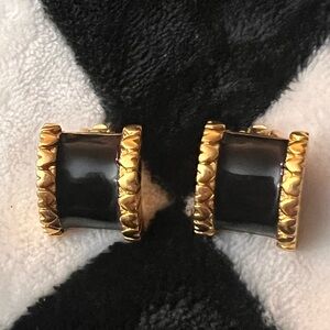 St. John Heart Clip-ons Earrings in Gold & Black